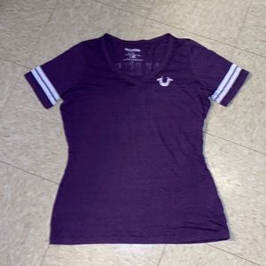 True Religion Happy Varsity Striped Sleeve V Tee in Heathered Purple size Large